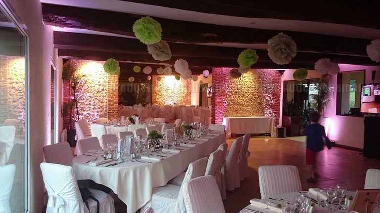 Animation DJ de Luxe pour mariage à Narbonne Carcassonne Beziers Perpignan Montpellier Occitanie